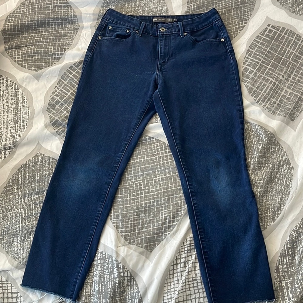 Levi’s Cropped Ankle Length Jeans